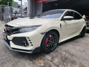 2017 Honda Civic 2.0 Type R W/Original CE28 Mags and Center Caps Worth 300K 9K KM Casa Maintained W/ PPF M/T